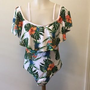 GOGOBEECH NWT ONE-PIECE SWIMSUIT SZ L